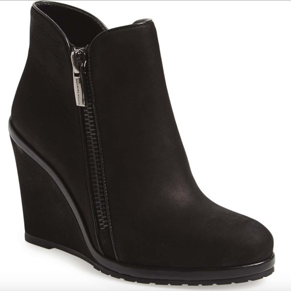 Vince Camuto Shoes - Vince Camuto Jeffers Wedge Bootie 6